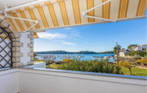 Amazing Apartment In Palit With Wifi